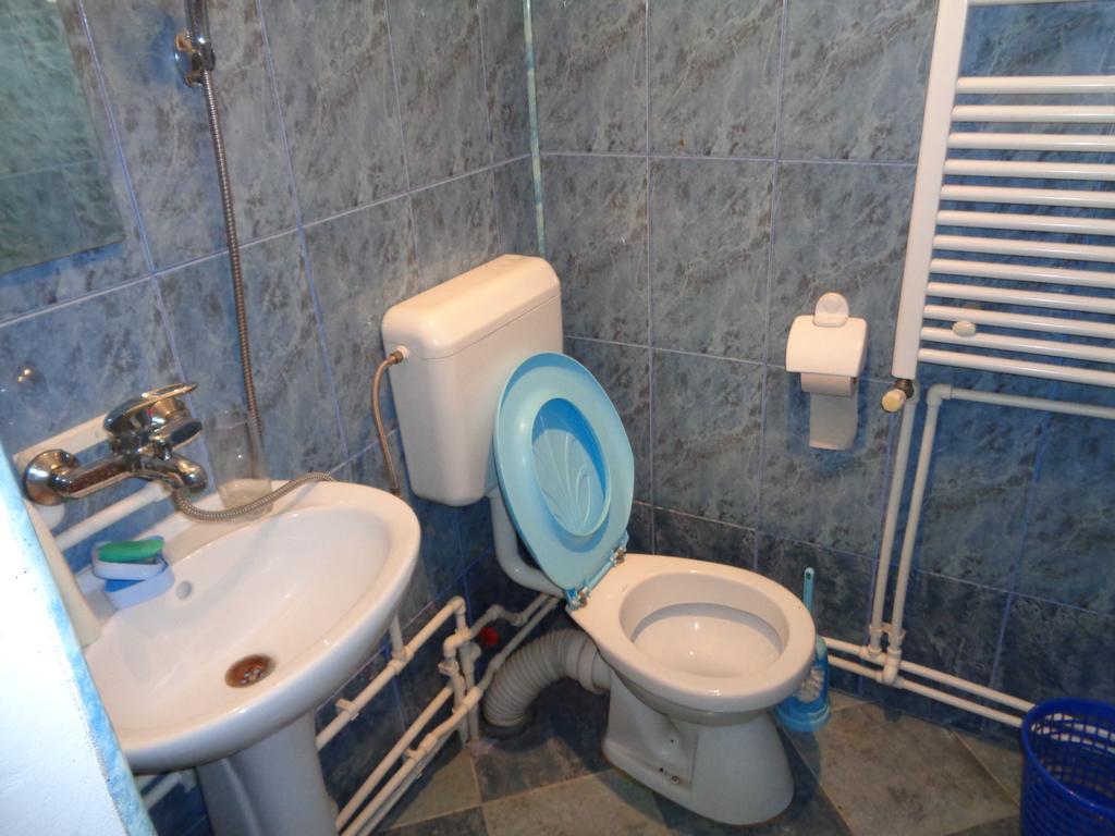 Gasthaus Enduro Bica Hotel Karánsebes Szoba fotó
